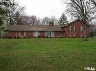 185 Public Rd, Muddy, IL 62946