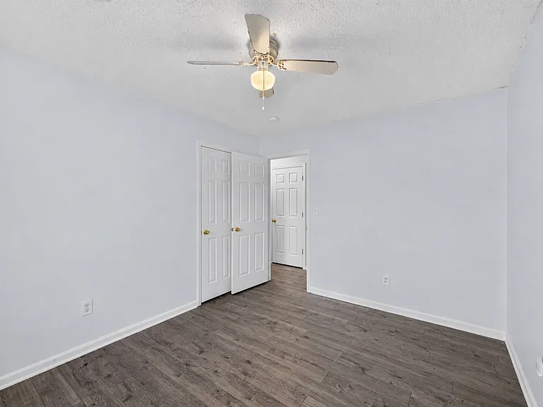 4810 Golden Leaf Ln — Photo 15