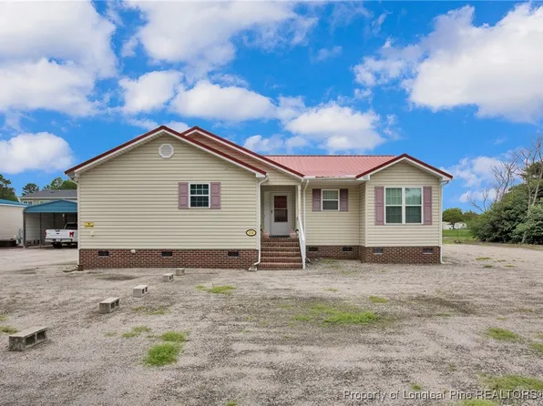 314 1st St, Pembroke, NC 28372