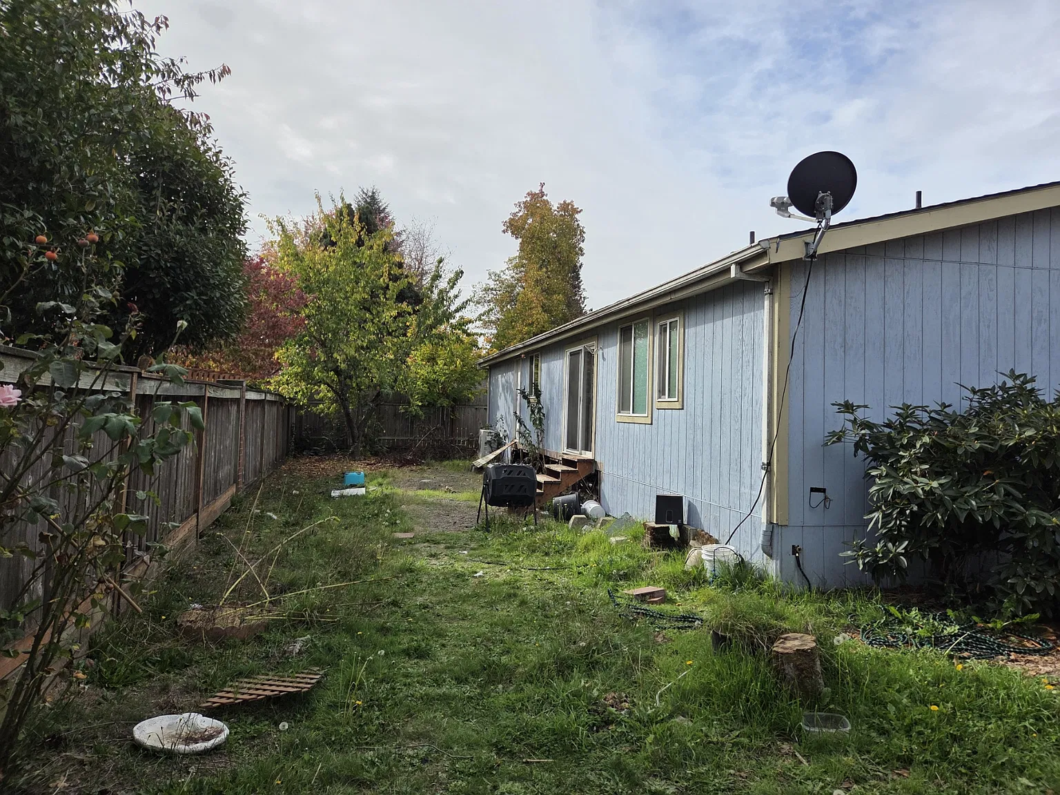 3 bed, 1300 sqft, $2,300 — Photo 3