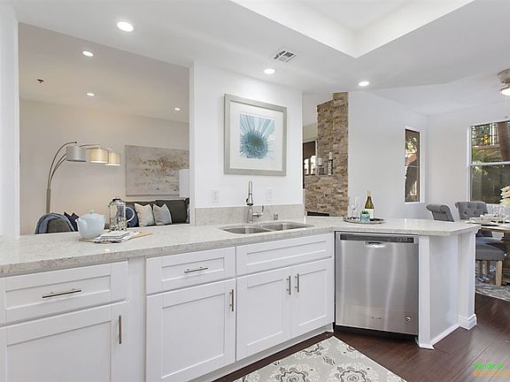 4th image of 640 Camino De La Reina #1117