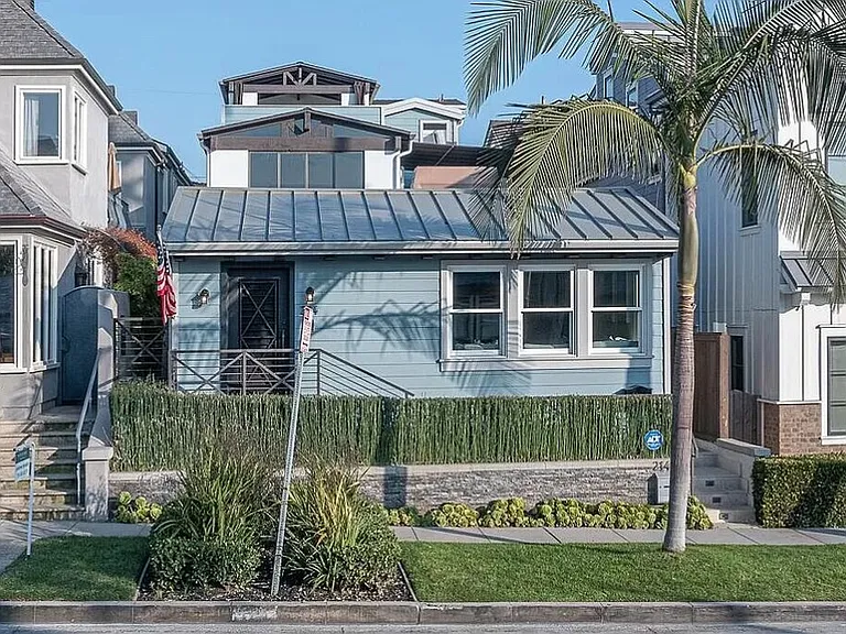 214 Marguerite Ave — Photo 1