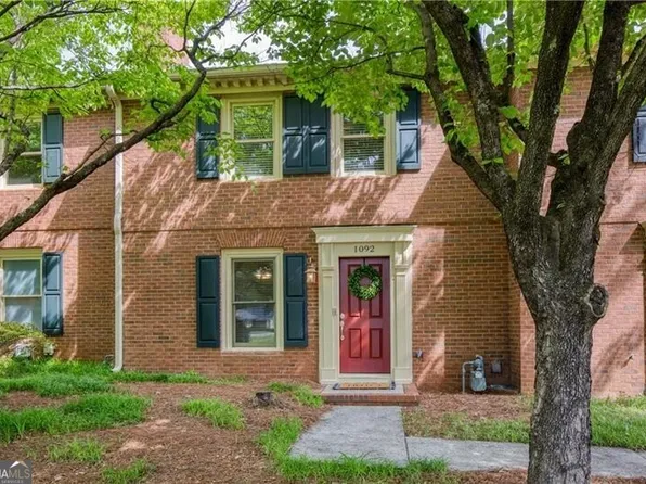 1092 Old Roswell Rd, Roswell, GA 30076
