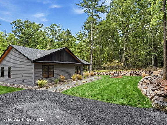 2nd image of 493 Samsonville Road