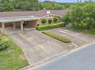 102 E Resaca Dr, Los Fresnos, TX 78566