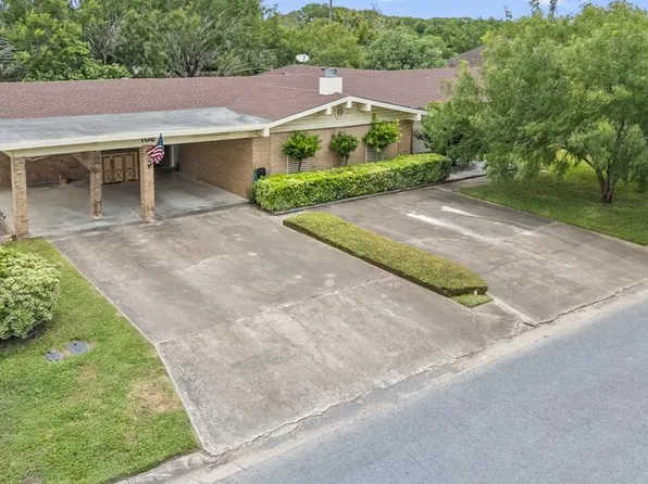 102 E Resaca Dr, Los Fresnos, TX 78566