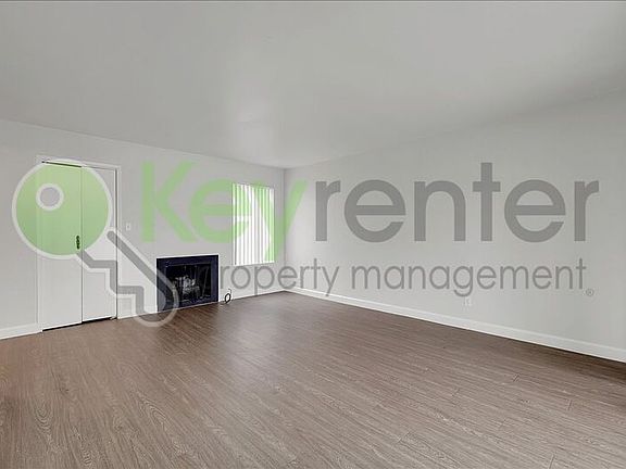 4th image of 2515 H St #16