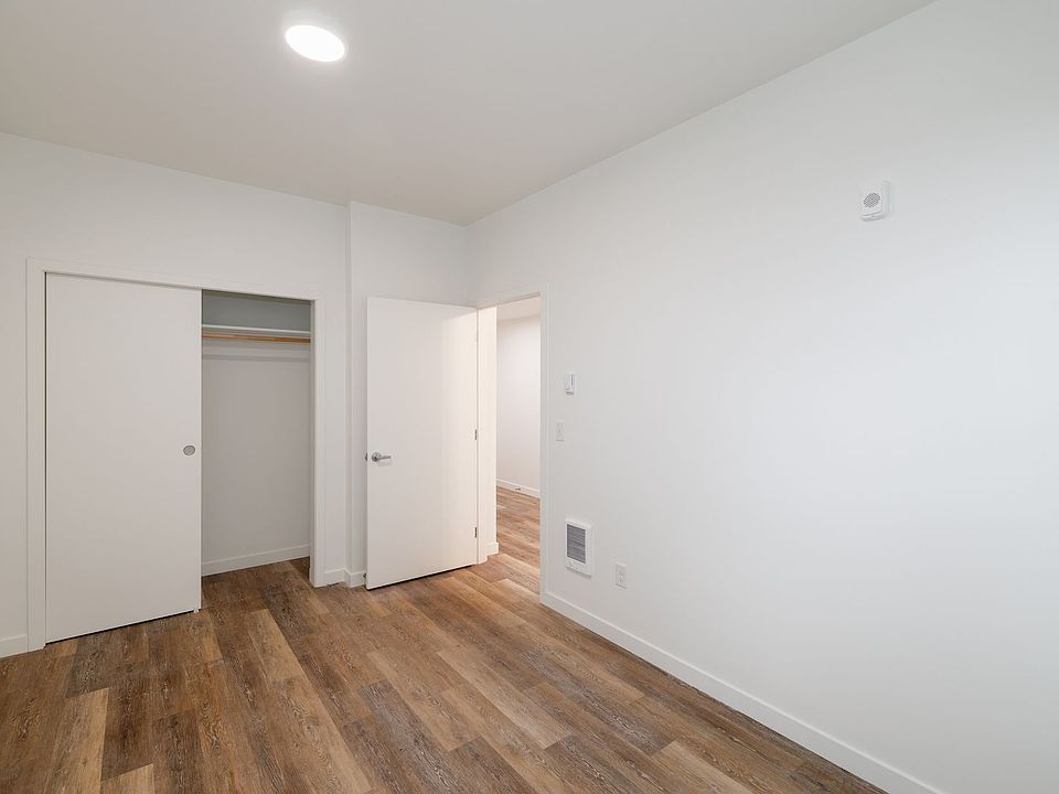 2nd image of 14337 32nd Ave NE #107