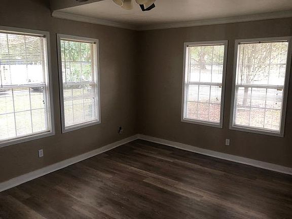 4th image of 432 Beverly Dr