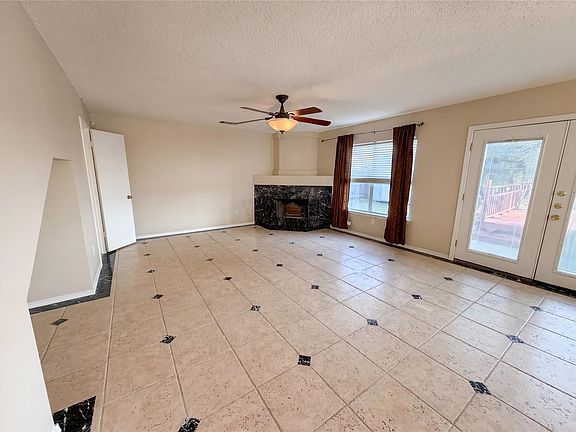 3rd image of 2727 High Point Dr