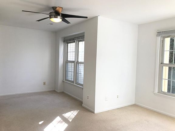5th image of 6069 Giant Oak Ct