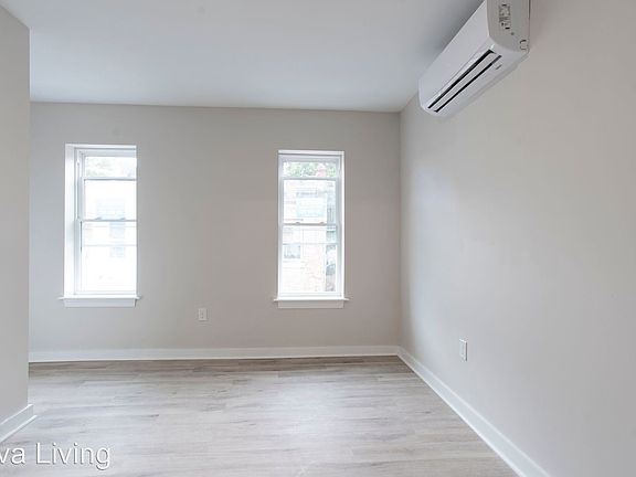 4th image of 631 E Clementine St Floor 2