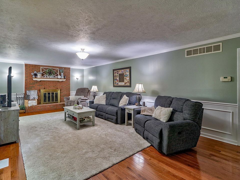 321 Holly Hill Dr, Evansville, IN 47710 Zillow