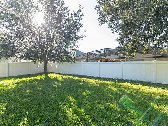 5th image of 10036 Chardonnay Dr
