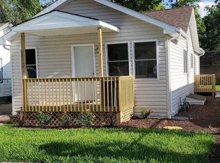 28269 W Hickory St, Wauconda, IL 60084