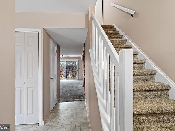 3rd image of 2110 Marshall Ct