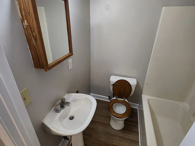 1433 N Brown Ave #B — Photo 11
