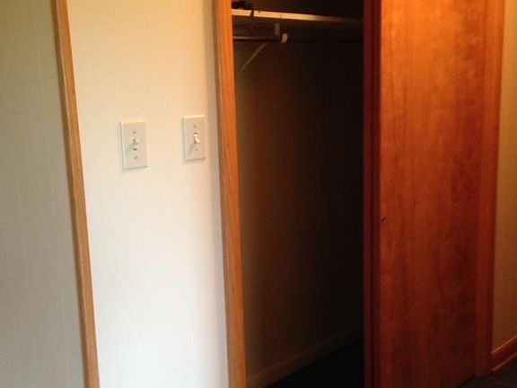 4th image of 883 E Everly St APT 3
