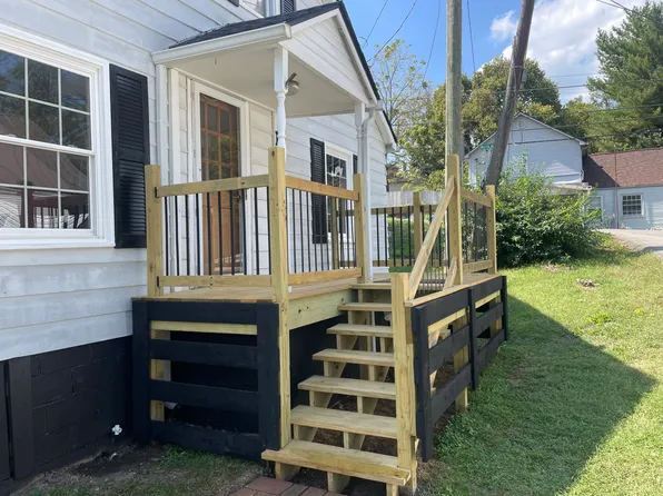 101 Martin St, Midway, KY 40347