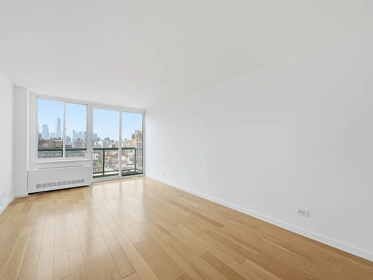 22 W 15th St #15A — Photo 3