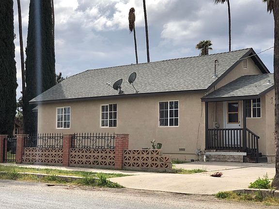 2nd image of 23792 Magnolia Ave