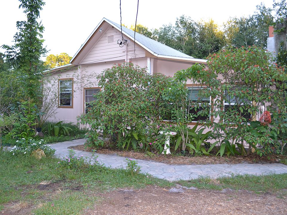1st image of 11729 Pine St