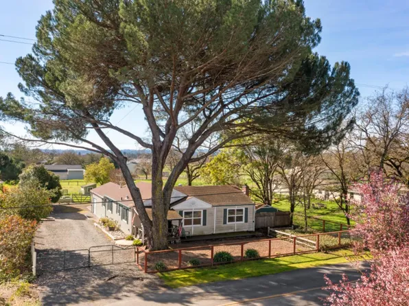 5454 Hall Road, Santa Rosa, CA 95401