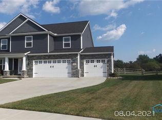 9835 Julianna Ln, Whitehouse, OH 43571