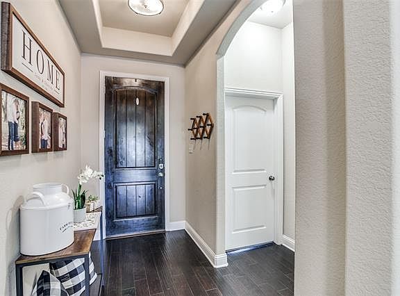 4th image of 11905 Hassop Ln
