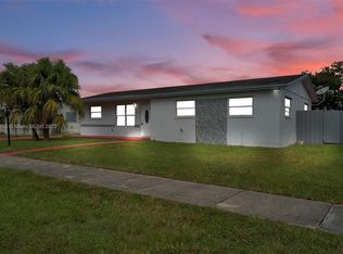 12115 SW 182nd Ter, Miami, FL 33177