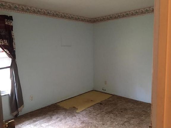 5th image of 8 W Jefferson St