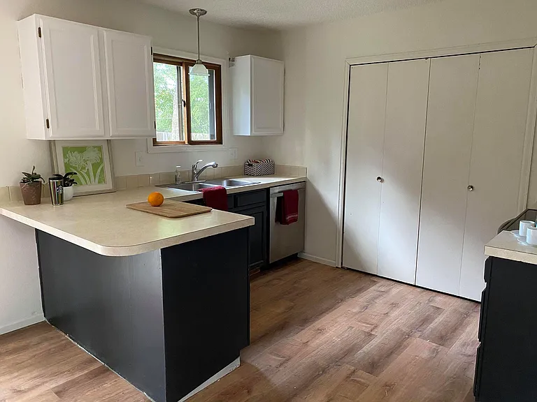 824 Coronado Ave — Photo 5