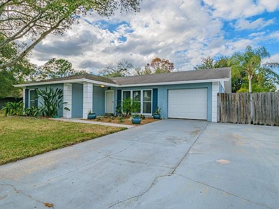 2nd image of 5019 Carrollwood Meadows Dr