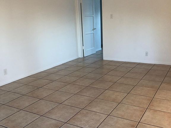 5th image of 695 W Evans St