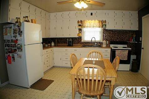 4th image of 316 S Leona St