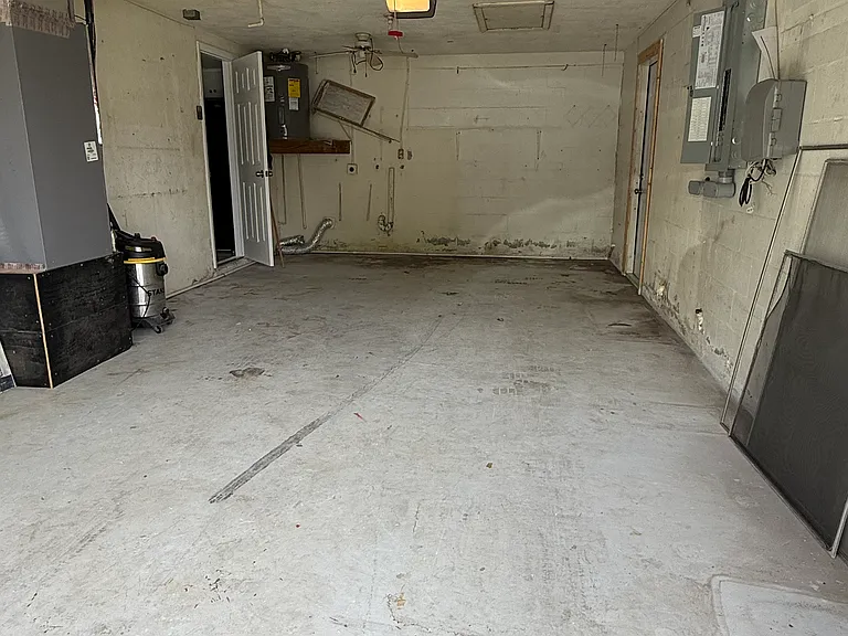 7105 Mayfield Dr — Photo 20