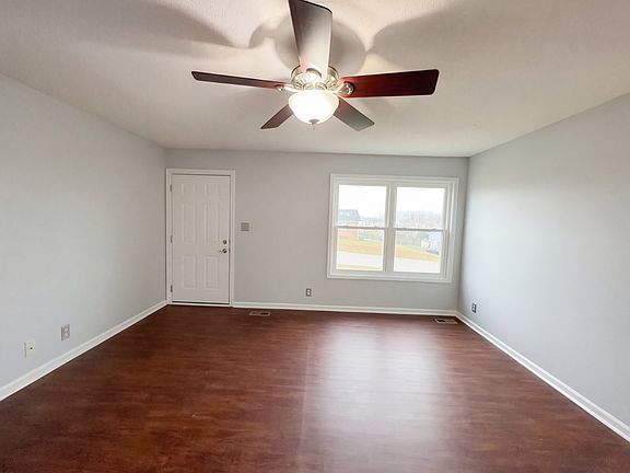 4th image of 1315 Chucker Dr