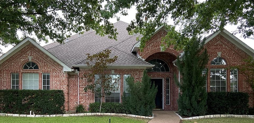 1st image of 2916 Bowie Dr