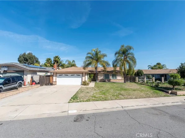 559 Highlands Rd, Lake Elsinore, CA 92530