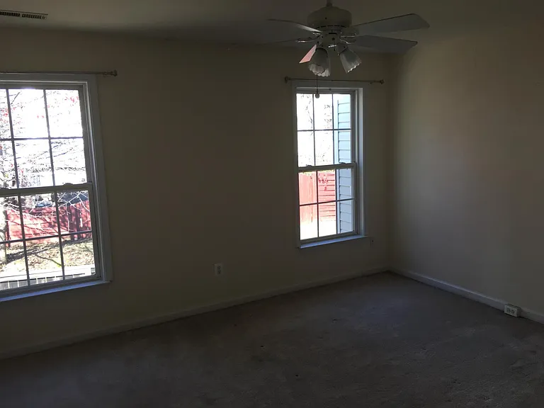 1244 Corbett Pl — Photo 11