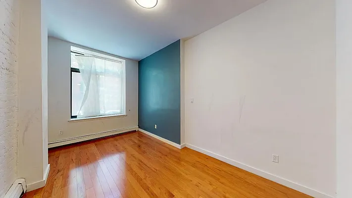 Rented by Bond New York | media 2