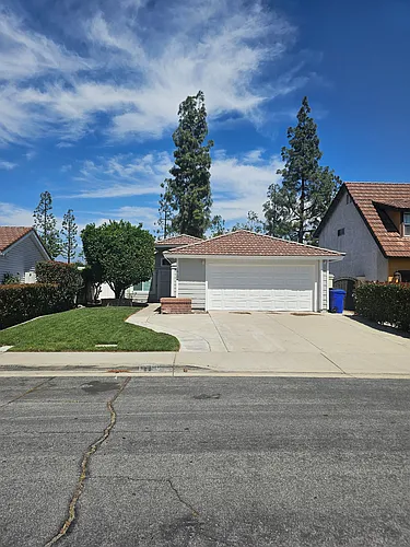 14104 Hillcrest Dr Photo 1