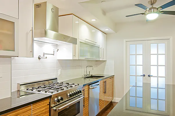 Rented by RES New York | media 31