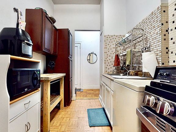 4th image of 371 Fort Washington Ave APT 1G