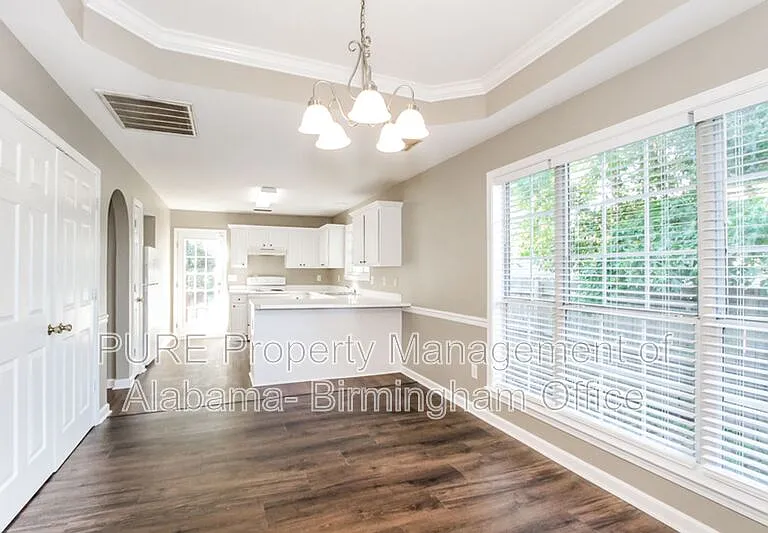 108 Flagstone Ln — Photo 5