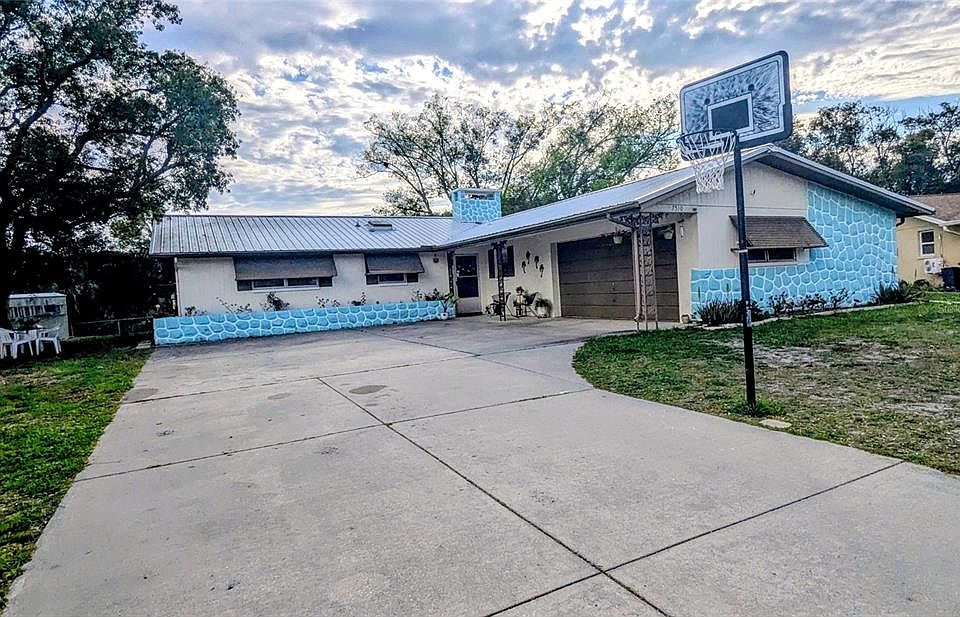 1st image of 7510 Pineapple Ln