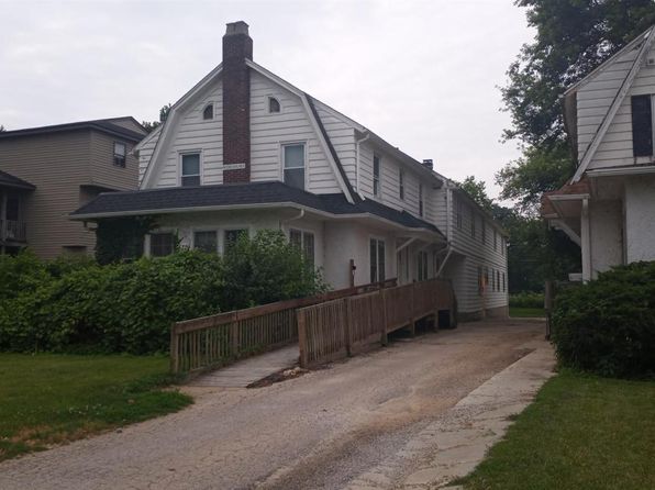 532 College Ave #1
