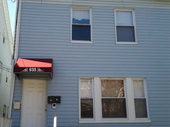 935 S 20th St, Newark, NJ 07108