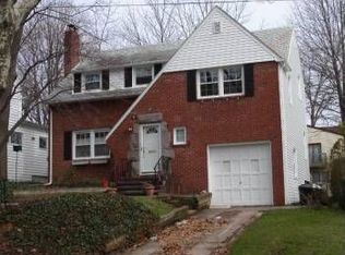 51 Grayson Pl, Teaneck, NJ 07666