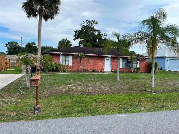 688 Airoso Rd SE, Palm Bay, FL 32909
